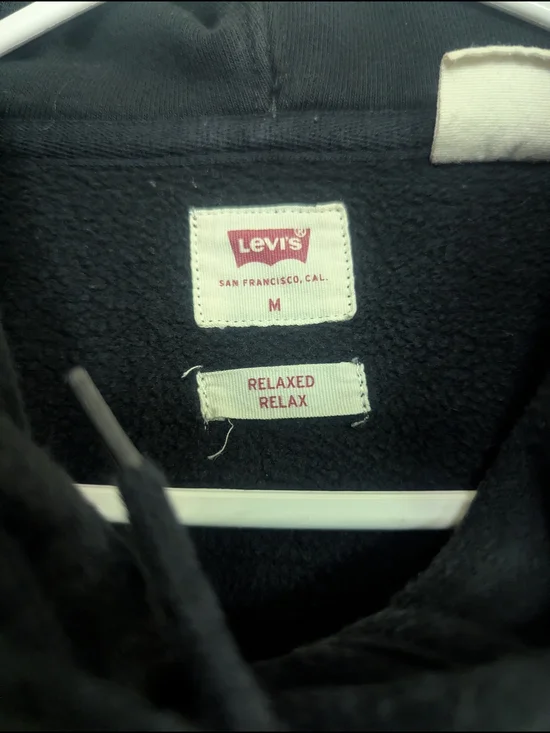 Levi's Black Logo Hoodie Size Medium - Picture 4 of 6